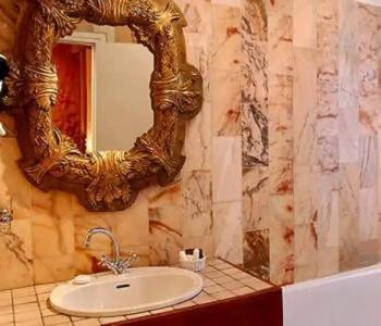 Grand Hôtel Dechampaigne - 84