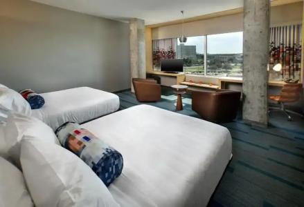 Aloft - Tampa Downtown - 7