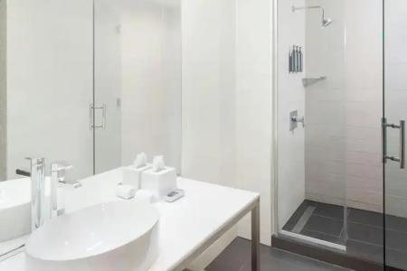 Aloft - Tampa Downtown - 9