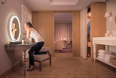 Virgins Chicago - 60