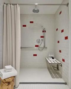 Virgins Chicago - 81