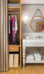 Virgins Chicago - 72