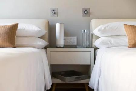 Virgins Chicago - 76