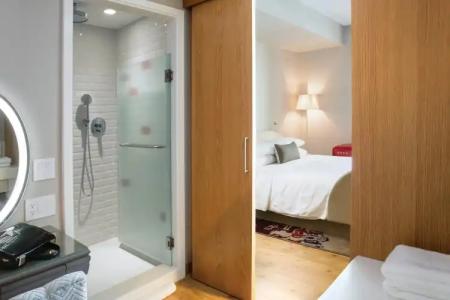 Virgins Chicago - 26