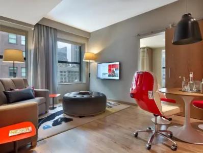 Virgins Chicago - 73