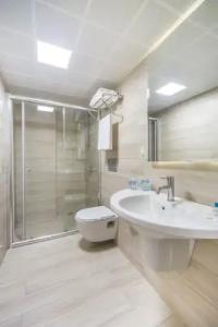 Kleopatra Atlas - Adults Only - 104