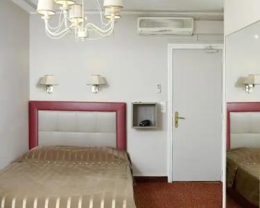 Hôtel Saint Pierre - 47