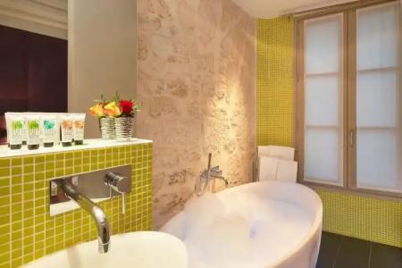 Hôtel de Notre-Dame - 52