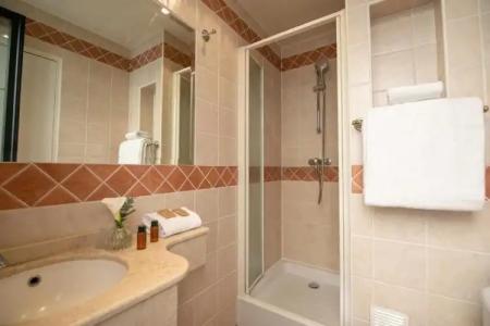 Hôtel Eiffel Rive Gauche - 8