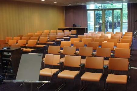 Holiday Inn Express Paris-Canal De La Villette, an IHG - 16