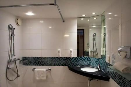 Holiday Inn Express Paris-Canal De La Villette, an IHG - 41