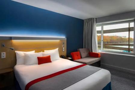 Holiday Inn Express Paris-Canal De La Villette, an IHG - 60