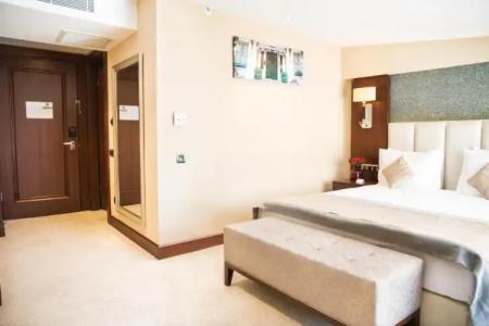 Grand Aras & Suites - 115