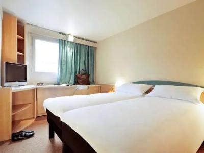 ibis Paris 17 Clichy-Batignolles - 77