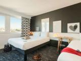 Standard Quadruple Family Suite