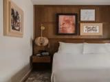 Signature Extra Double room with city view