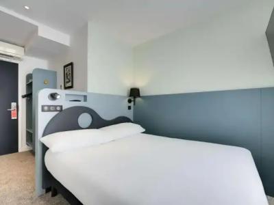 ibis Styles Paris Cadet Lafayette - 4