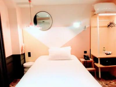ibis Styles Paris Gare de l'Est TGV - 5