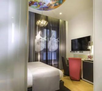 Lyric Paris Opera - 23