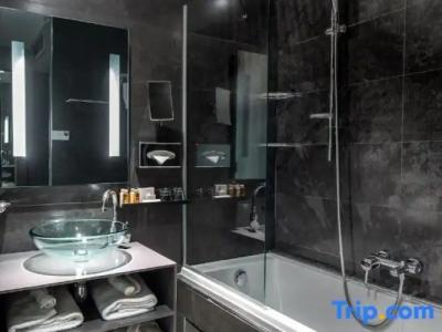 Lyric Paris Opera - 82