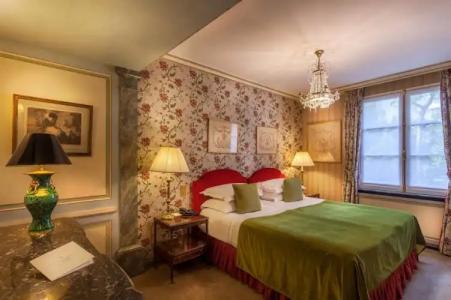 Hôtel Duc De St-Simon - 65