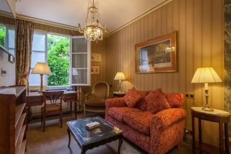 Hôtel Duc De St-Simon - 69