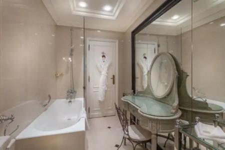 Hôtel Duc De St-Simon - 58