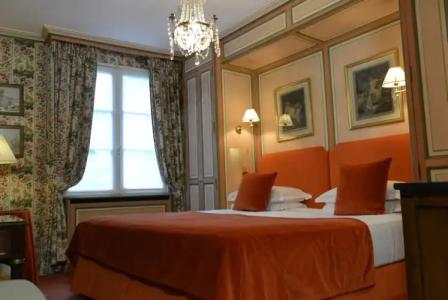 Hôtel Duc De St-Simon - 63
