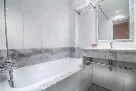 Hôtel Le Lavoisier & Spa - 37