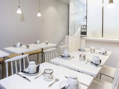 le Lapin Blanc - 15