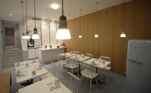 le Lapin Blanc - 18