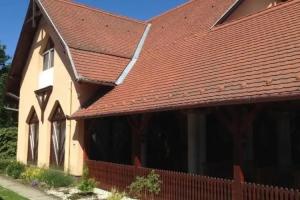Korona Etterem Panzio, Balatonbereny