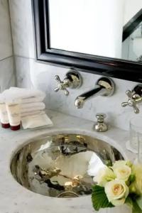 Le Dokhan's Paris Arc de Triomphe, a Tribute Portfolio - 8