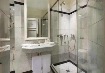 Le Dokhan's Paris Arc de Triomphe, a Tribute Portfolio - 7