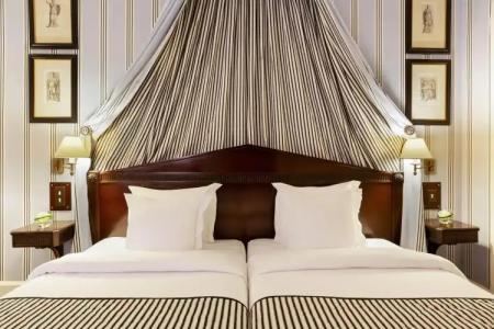 Le Dokhan's Paris Arc de Triomphe, a Tribute Portfolio - 30