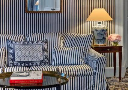 Le Dokhan's Paris Arc de Triomphe, a Tribute Portfolio - 6