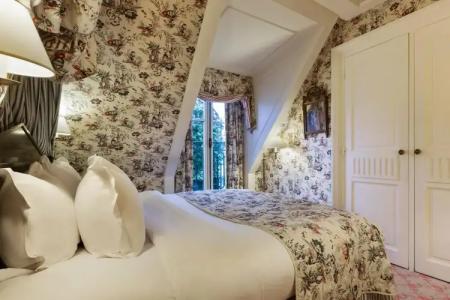 Le Dokhan's Paris Arc de Triomphe, a Tribute Portfolio - 40