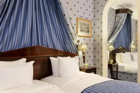 Le Dokhan's Paris Arc de Triomphe, a Tribute Portfolio - 45