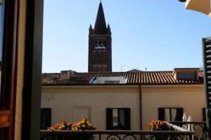 VeronaJourneys Emilei, Verona
