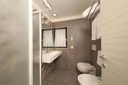 Residence Holiday - 8