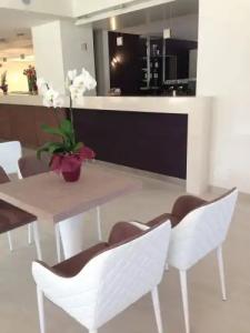 Residence Holiday - 25