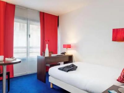 Paris Bastille - 24