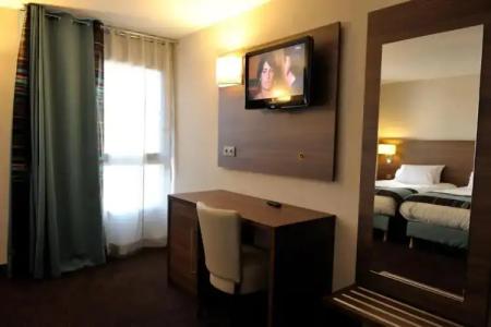 Holiday Inn Paris Montmartre, an IHG - 13