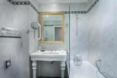 Grand Hôtel de L'Univers Saint-Germain - 33
