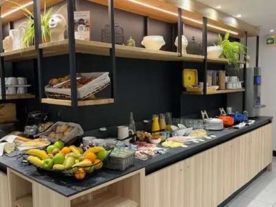 Campanile Paris 14 - Maine Montparnasse - 10