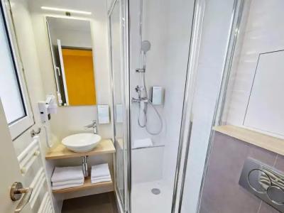 Campanile Paris 14 - Maine Montparnasse - 8