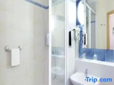 Campanile Paris 14 - Maine Montparnasse - 67