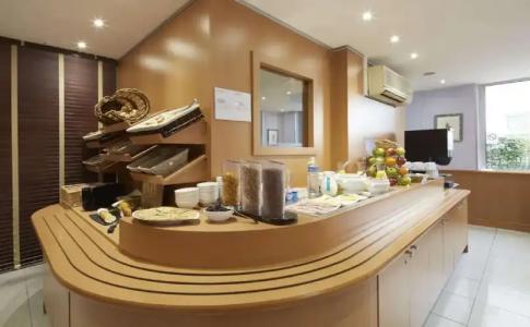 Campanile Paris 14 - Maine Montparnasse - 25