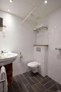 Best Western Aramis Saint Germain - 35