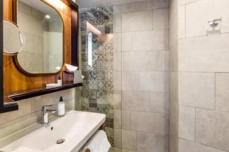 Best Western Plus La Demeure - 108